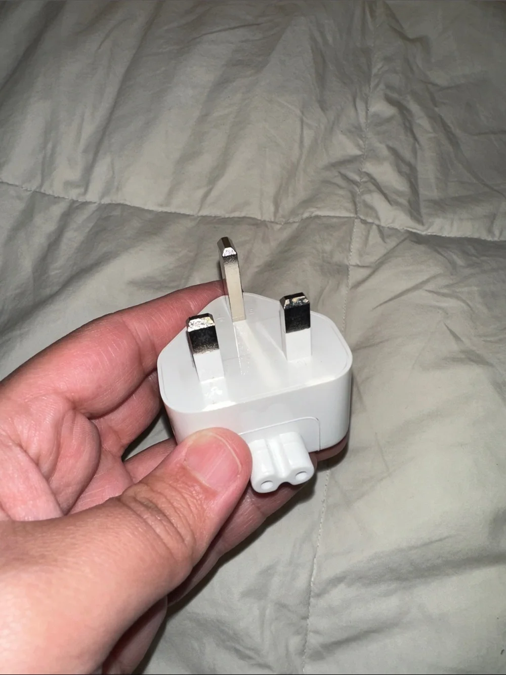 Apple World Travel Adapter Kit International Power Outlet Plugs